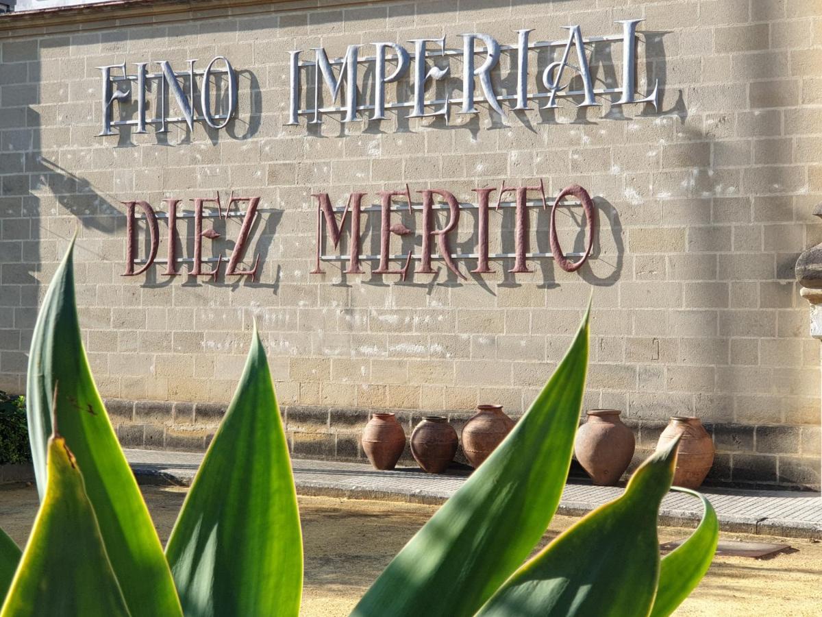 Sherryflat Merito - Parking Jerez de la Frontera Exterior photo